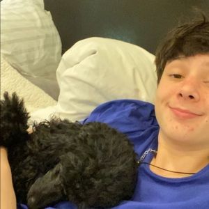 Meet your Posher, Max